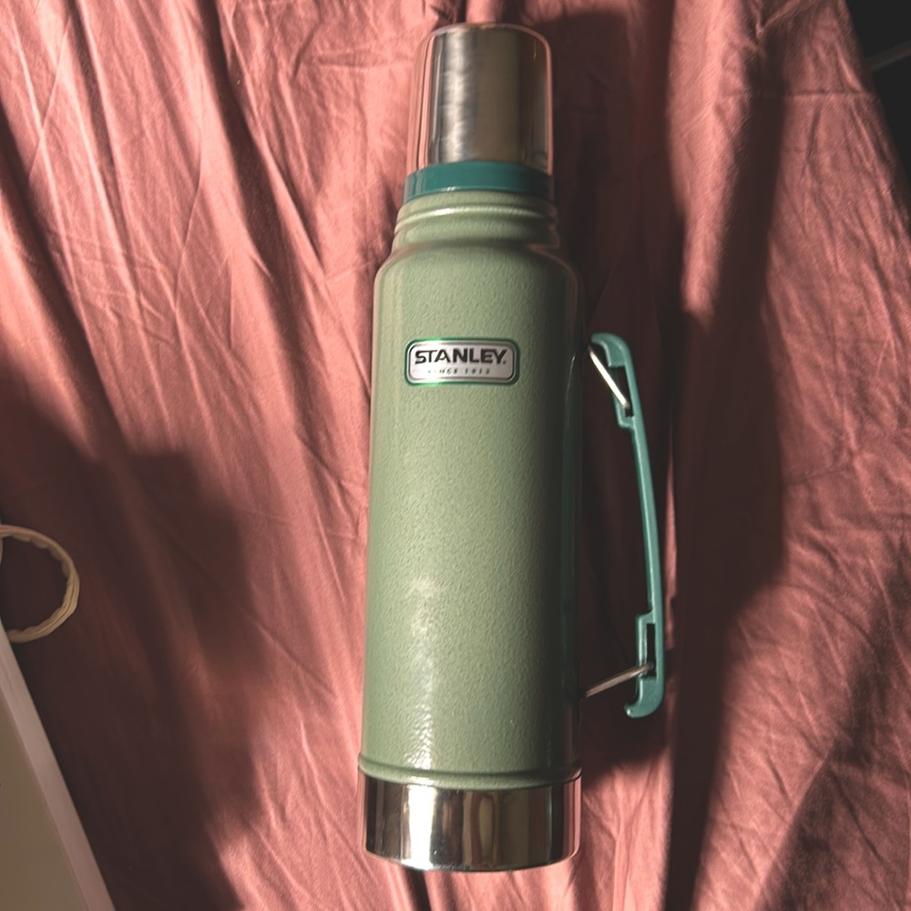 Green Stanley 1 Liter Bottle